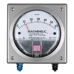 Analoges Differenzdruckmessgerät M2000 U130E von BRIEM